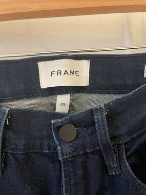 FRAME Dark Indigo Le Skinny De Jeanne Crop
